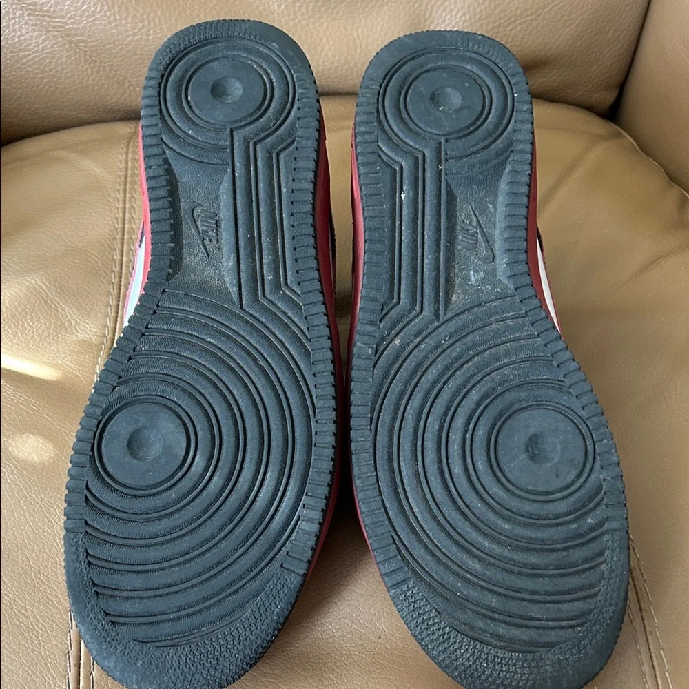 Nike Air Force 1 ‘82 Low Top Varsity Red Black and White size 13 - Picture 10 of 11